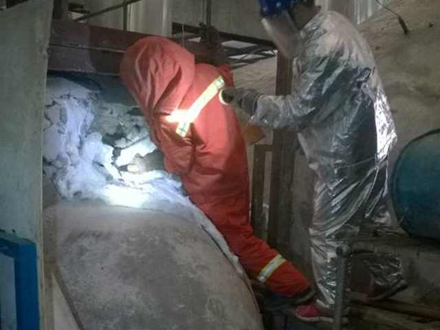 �ߜ�����������©���������C�������